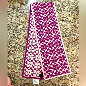 Authentic Coach scarf